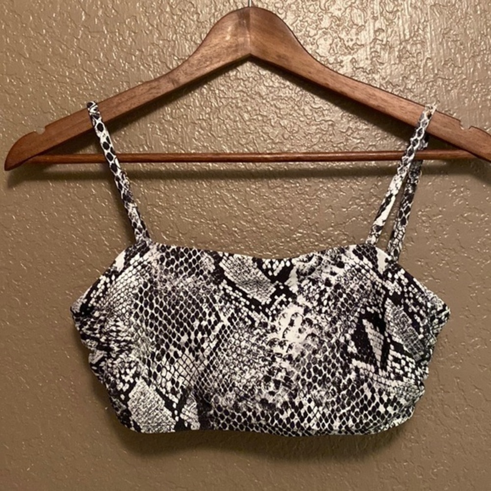 Swim top size medium